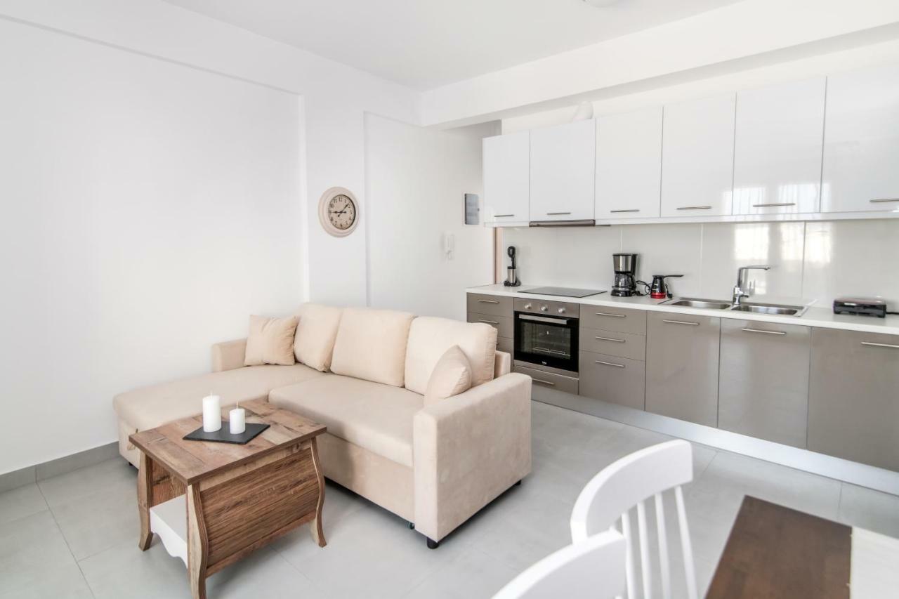 Lux 'N Comfort Apartments Тинос Екстериор снимка