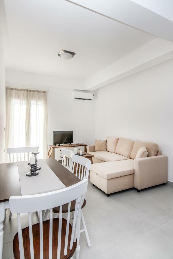 Lux 'N Comfort Apartments Тинос Екстериор снимка