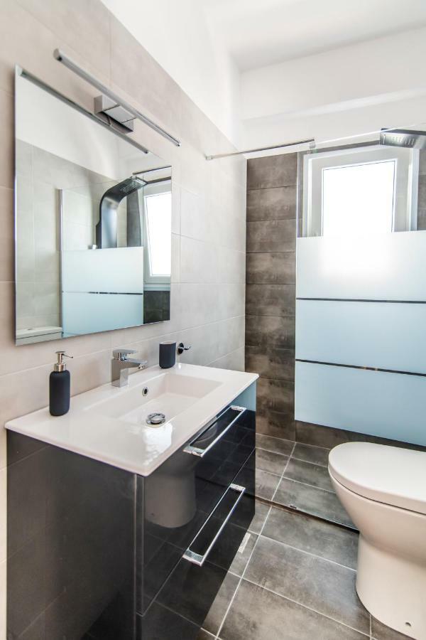 Lux 'N Comfort Apartments Тинос Екстериор снимка